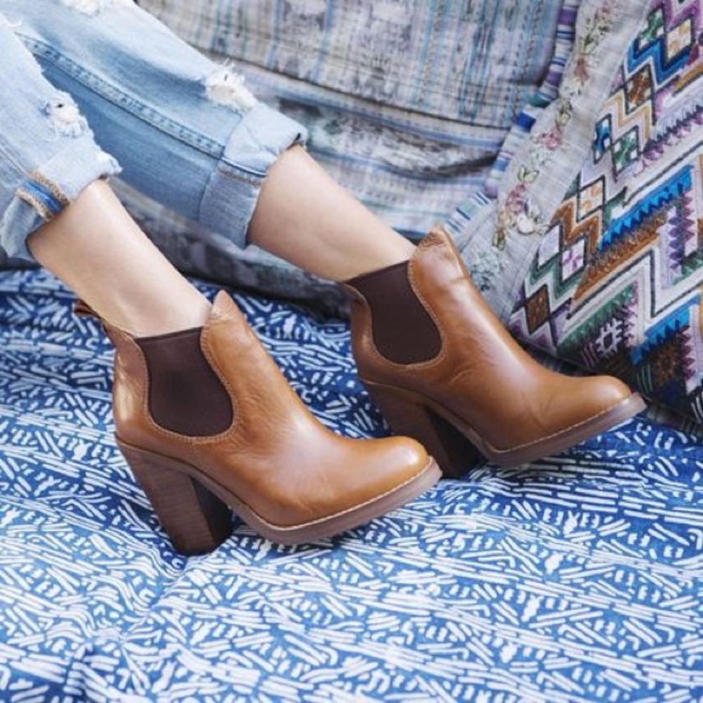 Seychelles Guitar Ankle Booties - NIB     Size 8.5